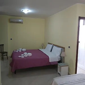 Klèos Bed & Breakfast